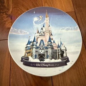 Walt Disney World Collector Plate Tinkerbell Cinderella Castle 8.5” Disney Parks